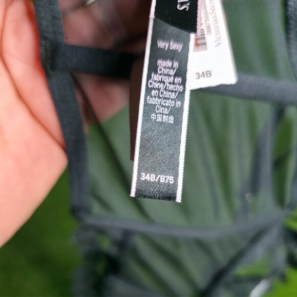 Victoria's Secret Black 34B Very Sexy Floral Embroidered Quarter Cup Bra Top - Picture 2 of 10